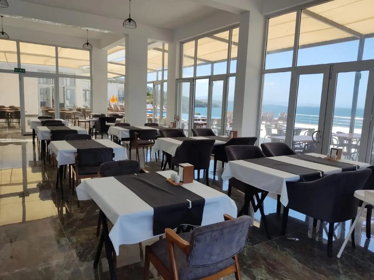Ni Marin Hotel