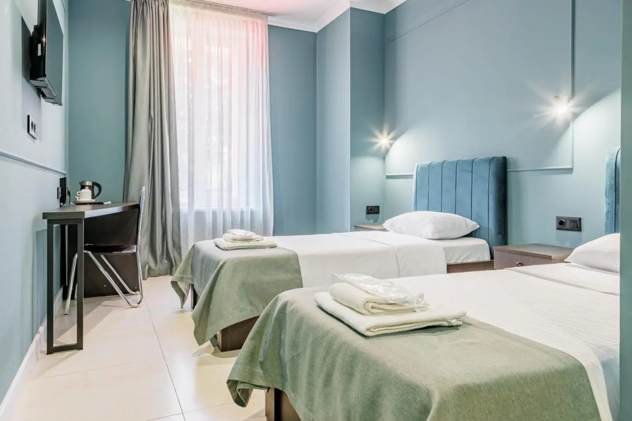 Route Hotel