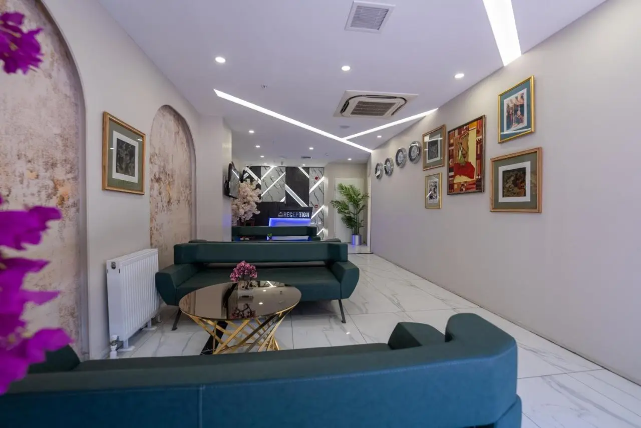 Meros Hotel