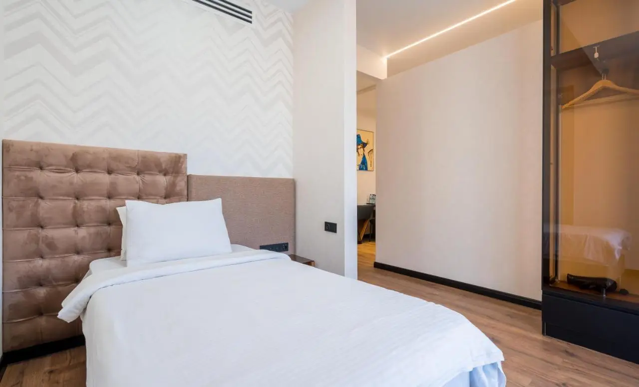 Olympus Hotel By Umbrella