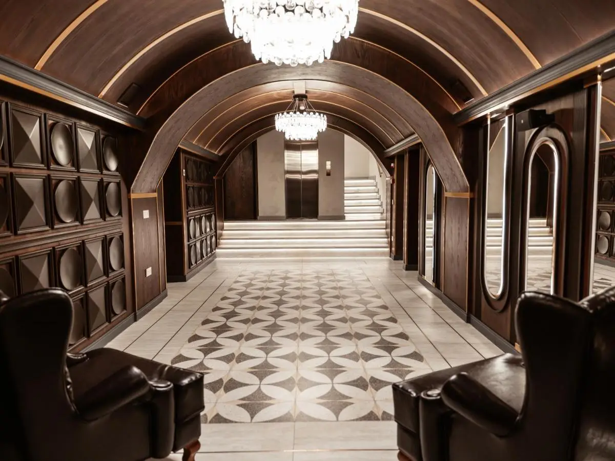 Meridian Luxury Boutique Hotel