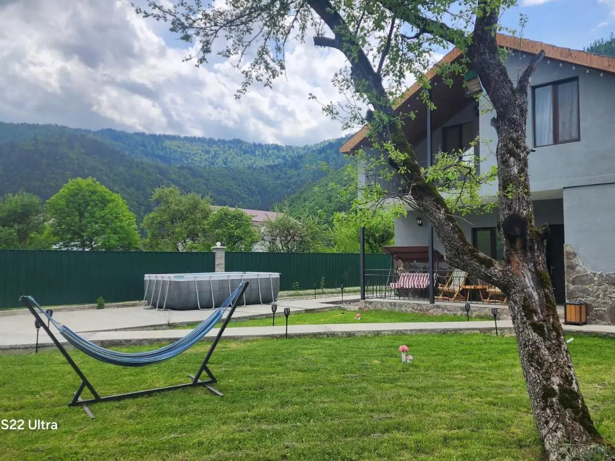 Gesh House