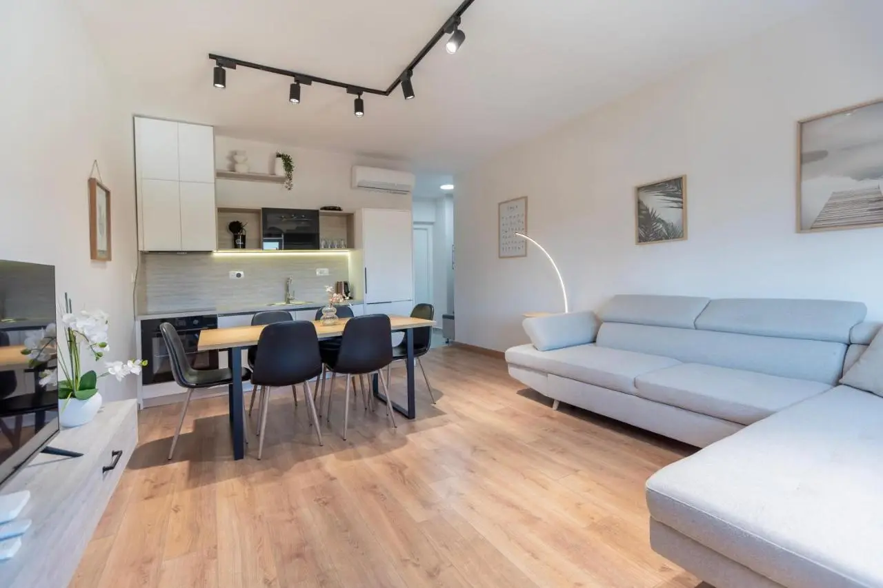 2BR at Artist's Palace - Skanderbeg Square Views