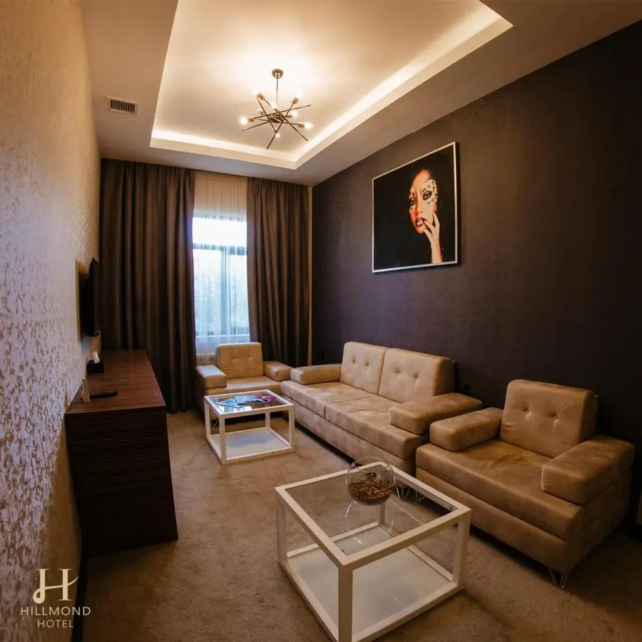 Hillmond Hotel