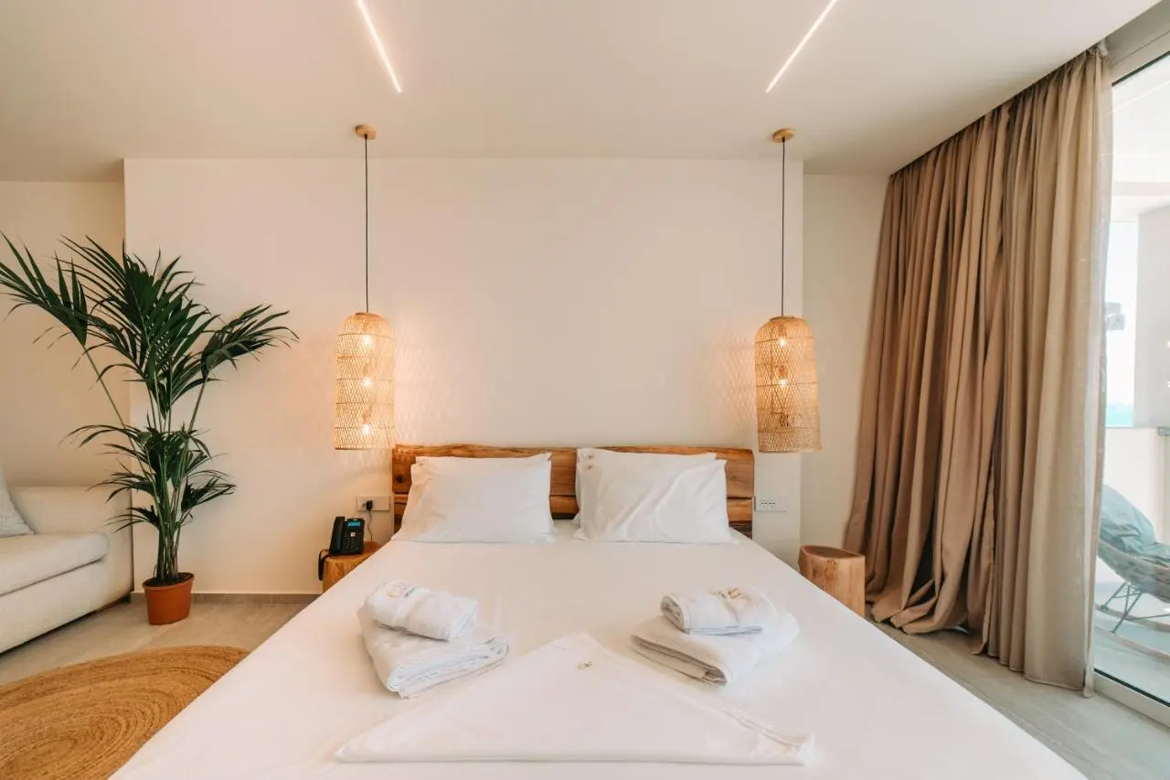 Elar Hotel