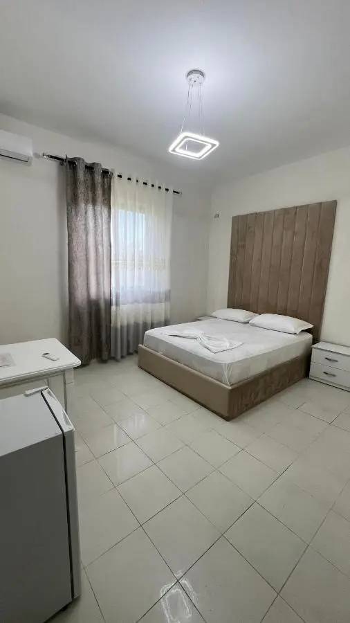 Windmill Shkodra Gesthouse Camping & Grill