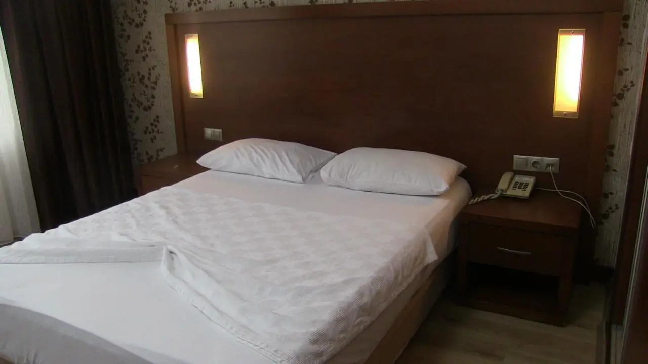 Paluri Otel Hopa
