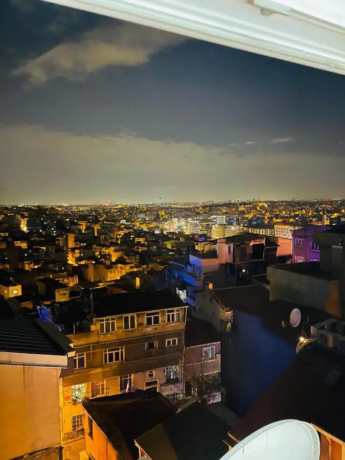 Taksim Rain Suite