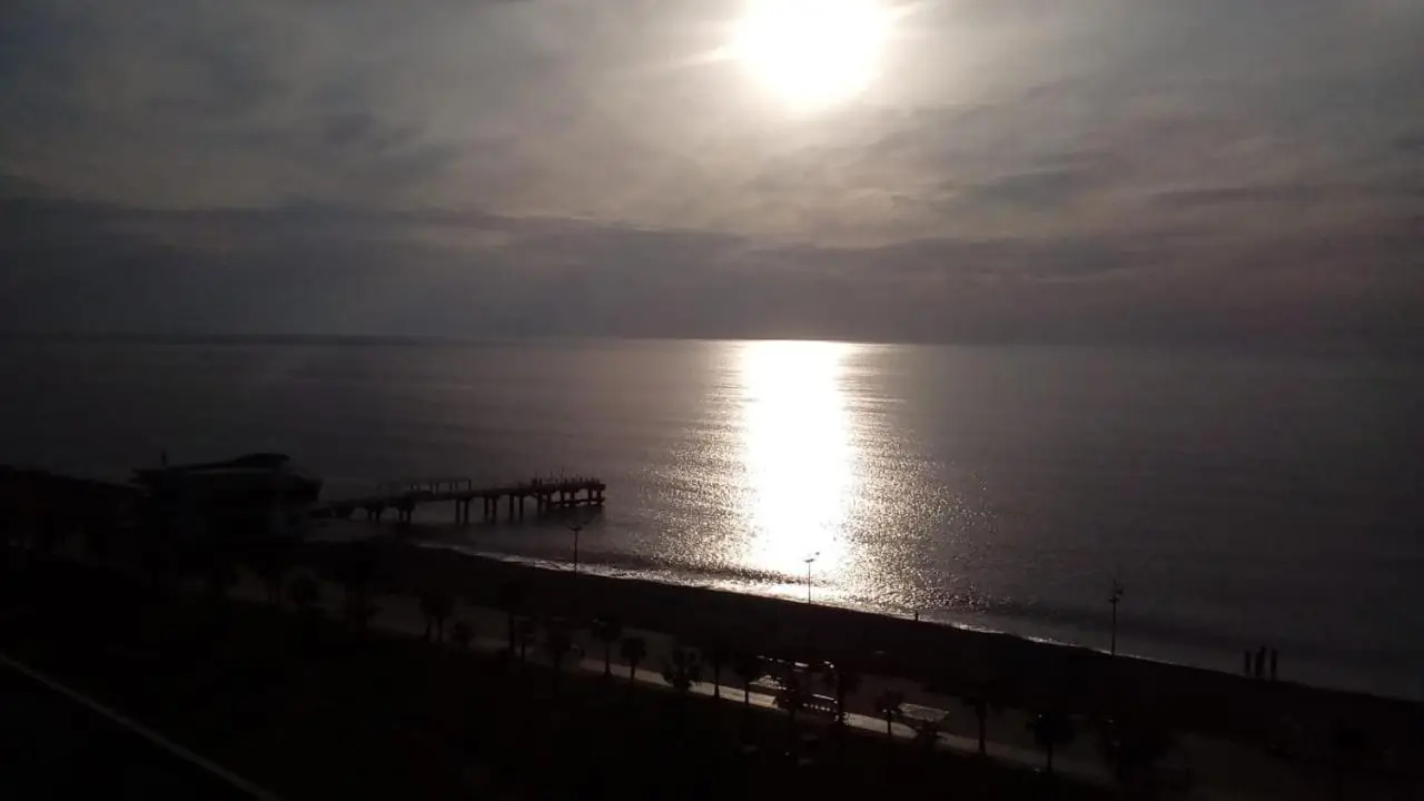 BATUMI BEACH TOWER