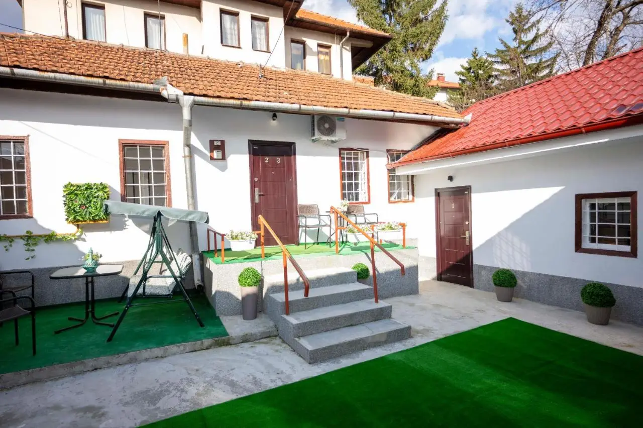 Bosanska Avlija Authentic Sarajevo Stay with Garden