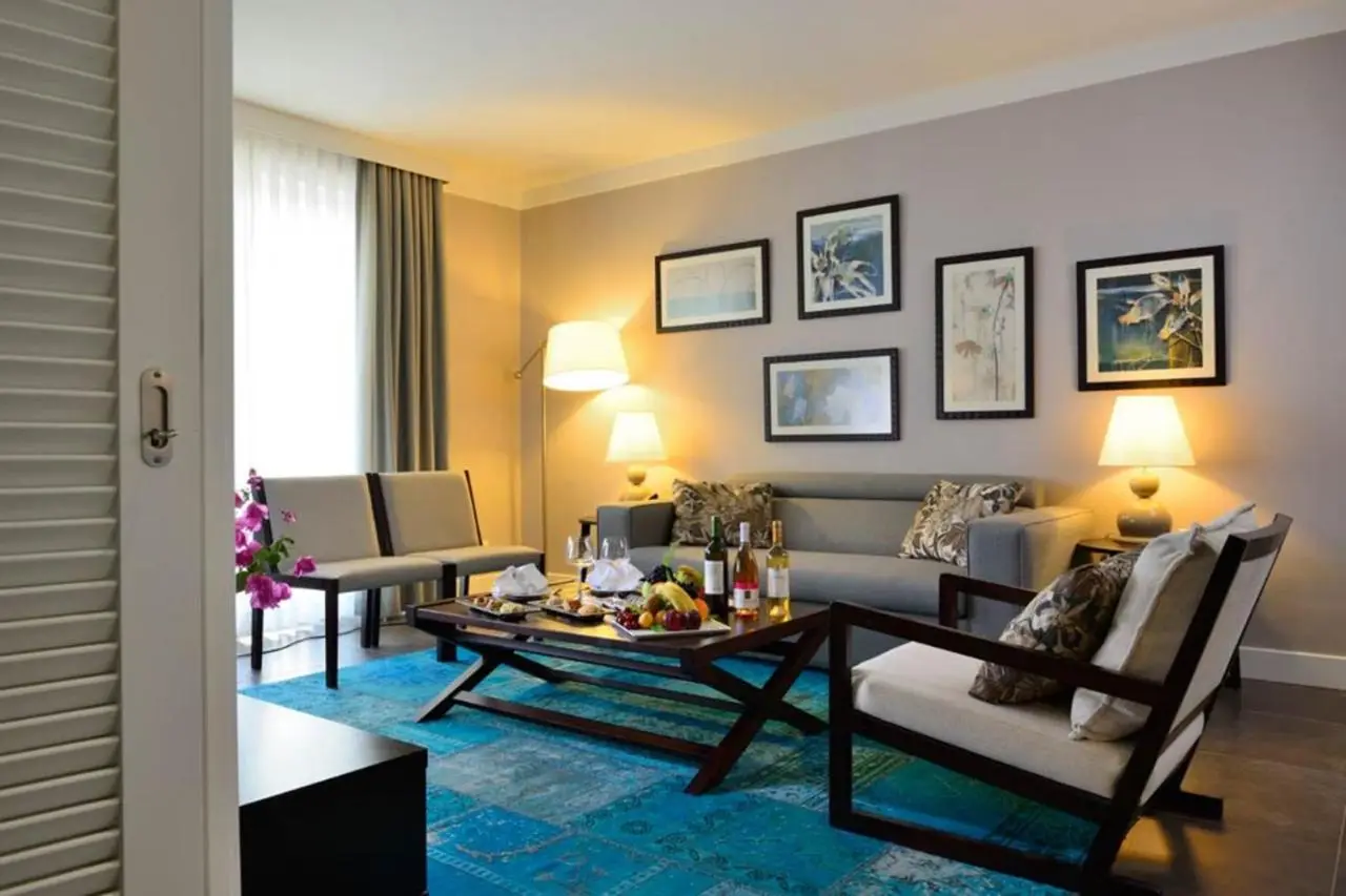 Sundance Suites Hotel
