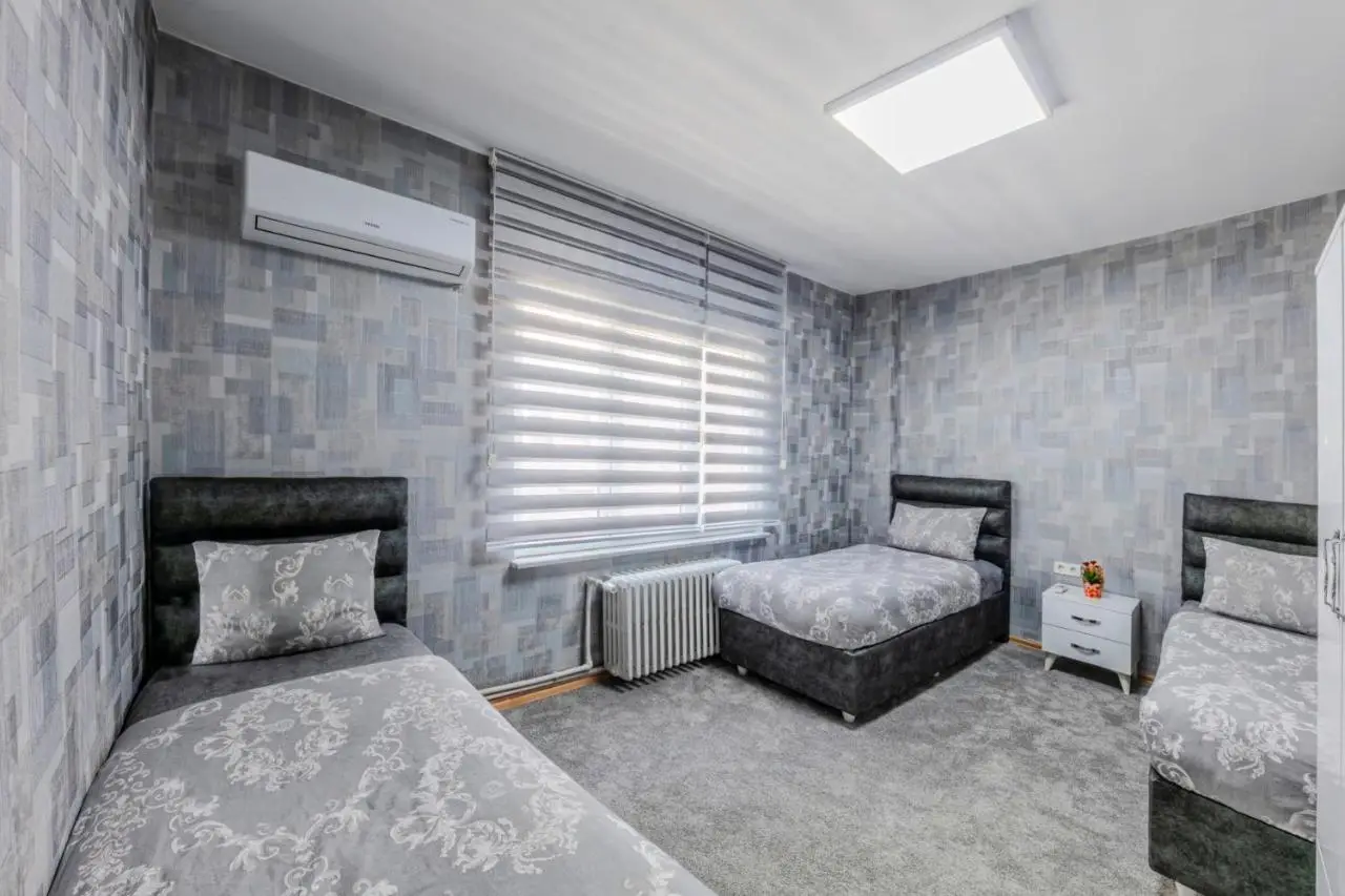 Palas Apartments