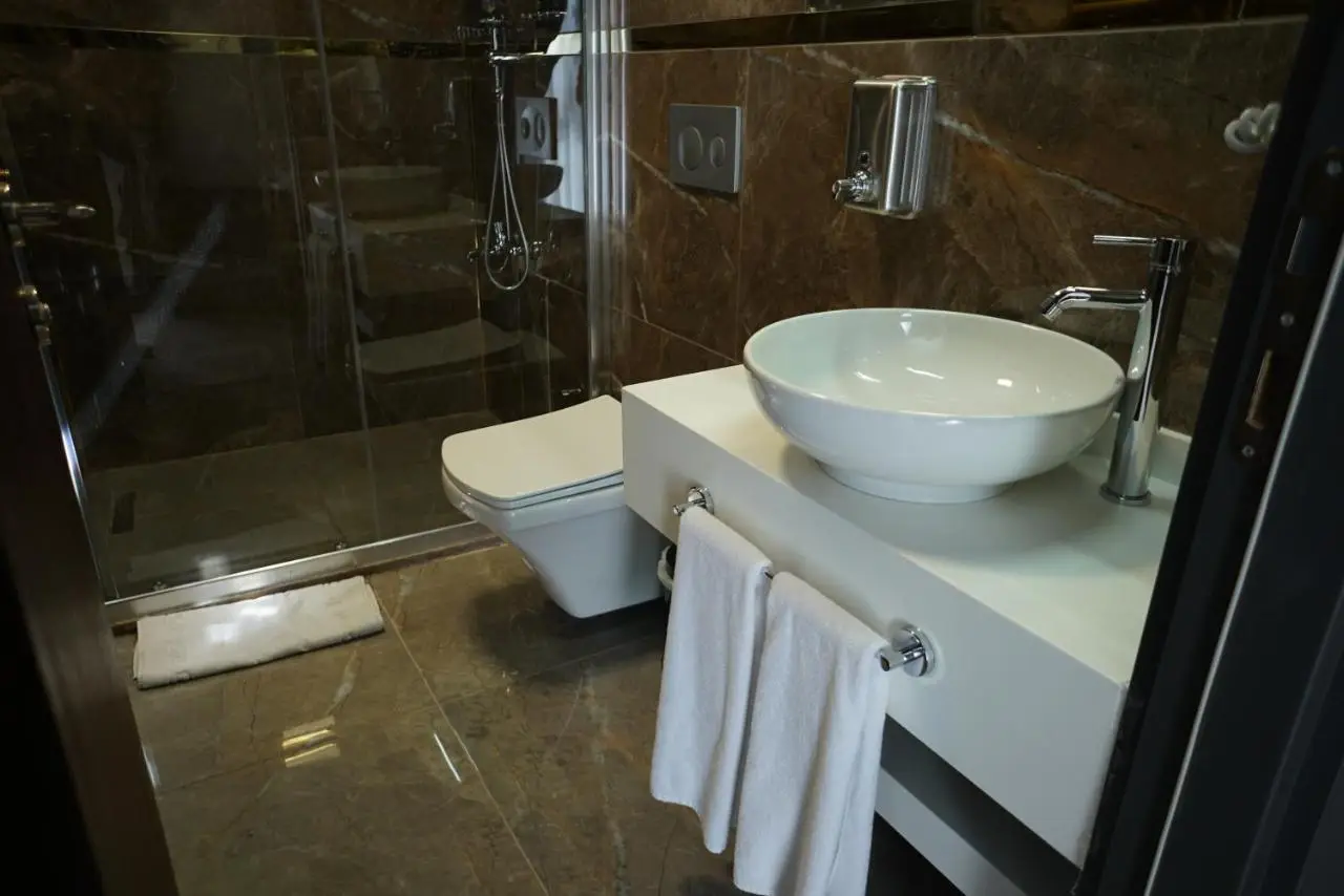 Aram Otel Business & Luxury