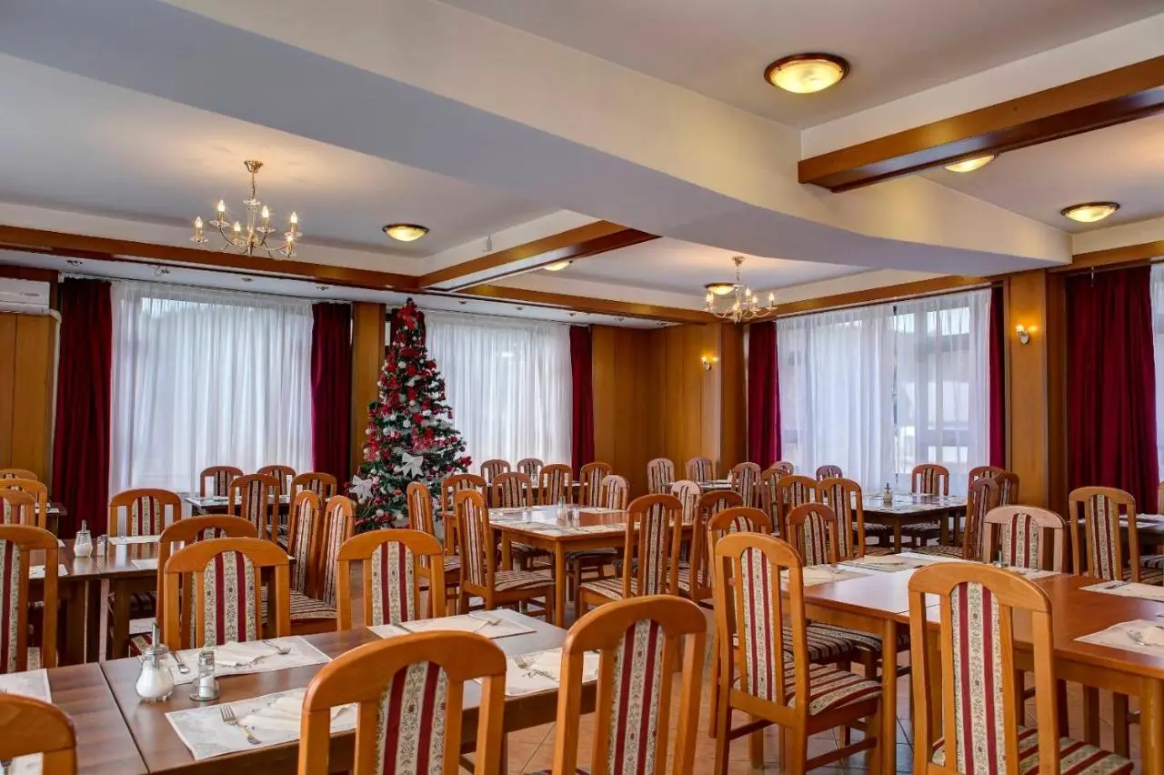 Hotel Damis