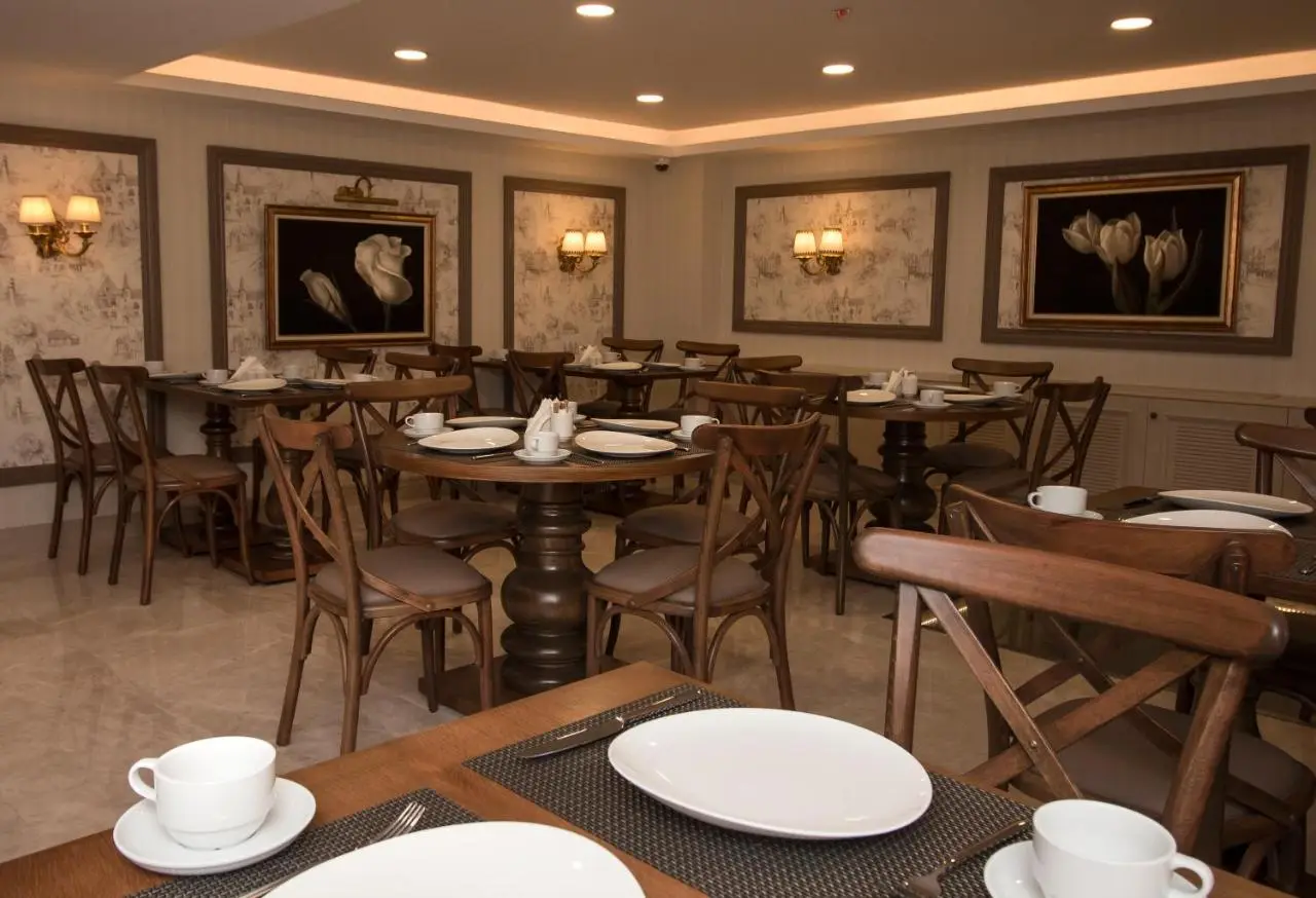 Istanbul Town Hotel