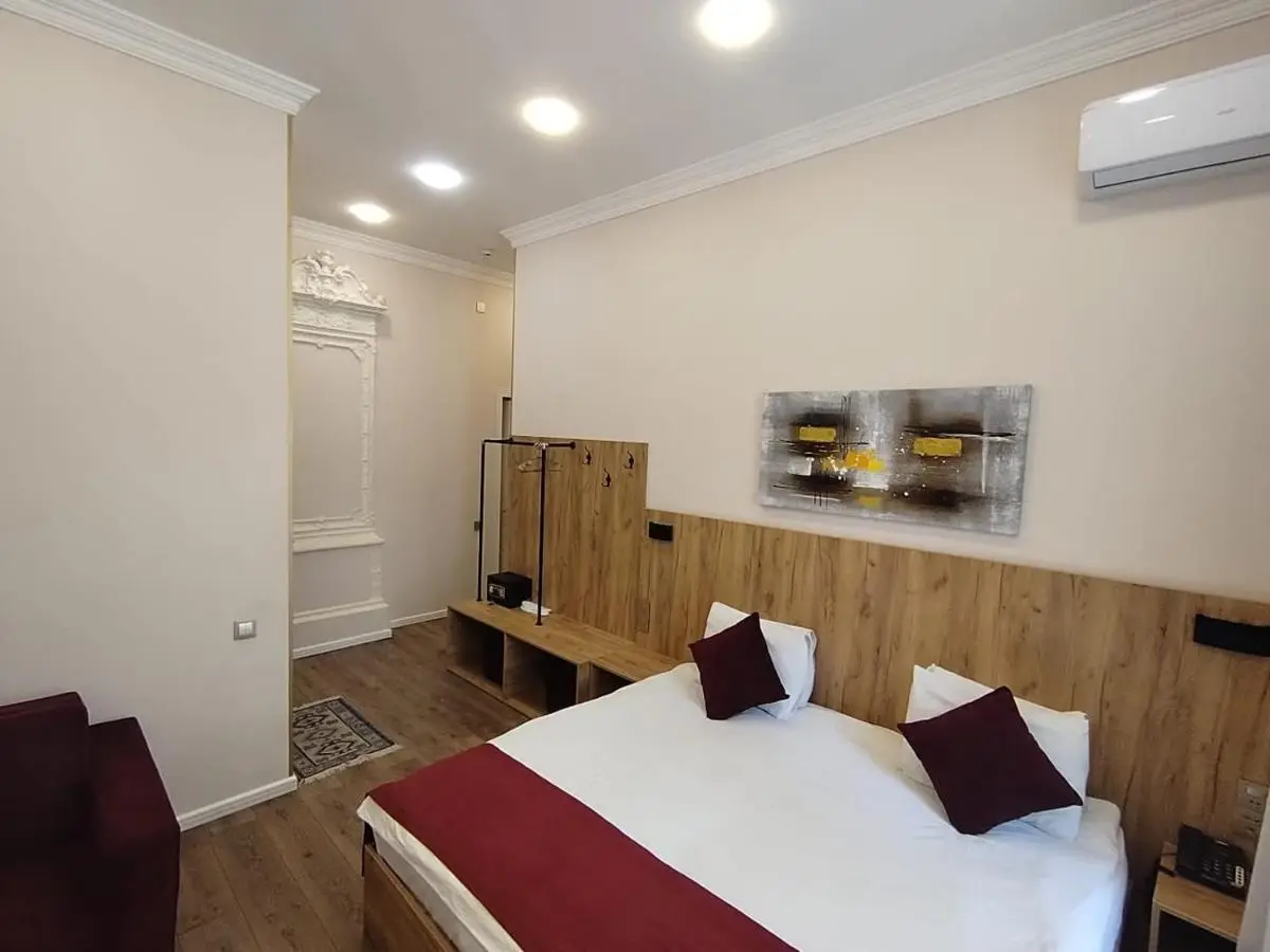London Hotel Baku