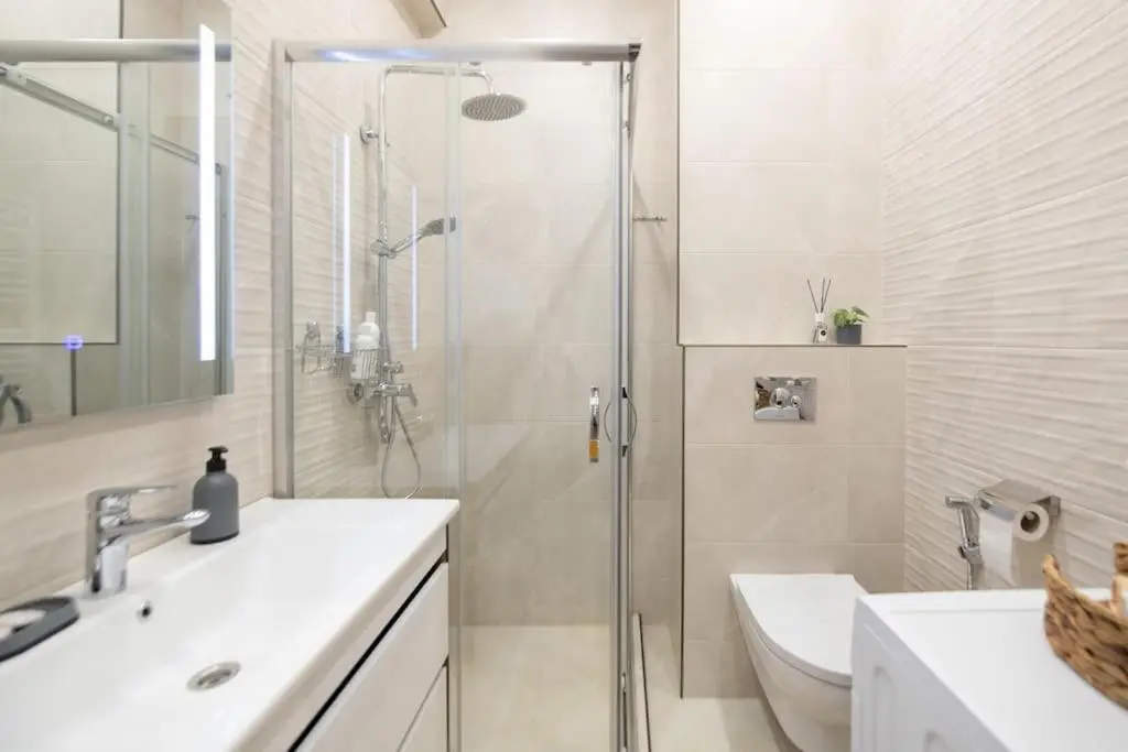 ProRealty -2BR apartment with fantastic view to city