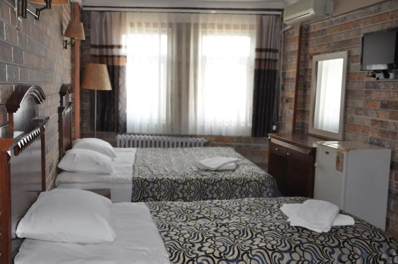 Hotel Red Rose