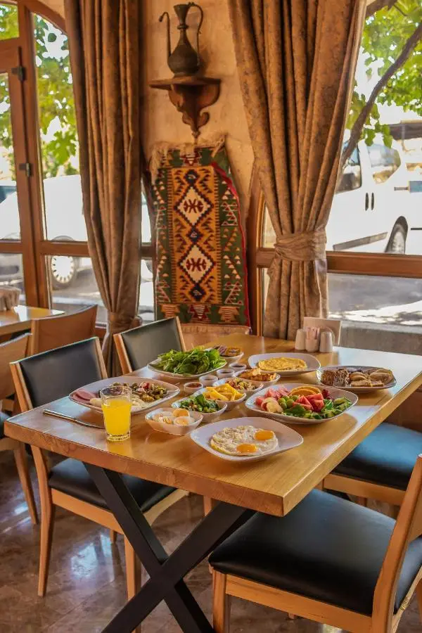 Cave Hotel Saksagan