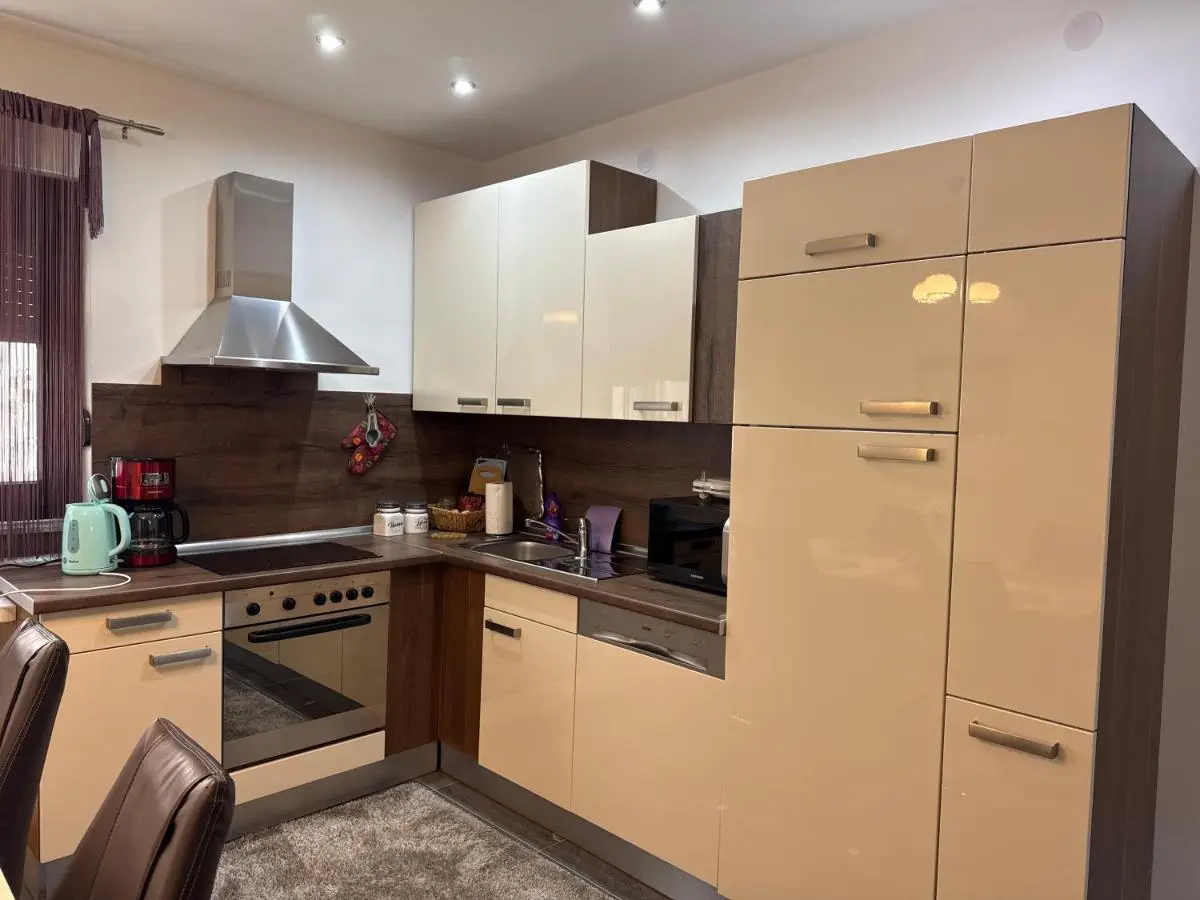 Apartmani Hrastik 1