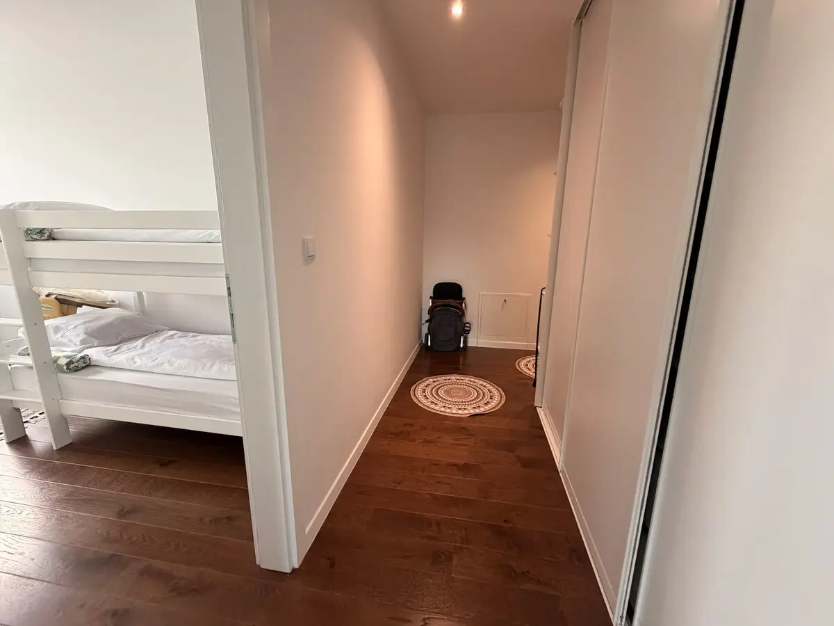 Spacious Apartment with Stunning Views & Many Beds