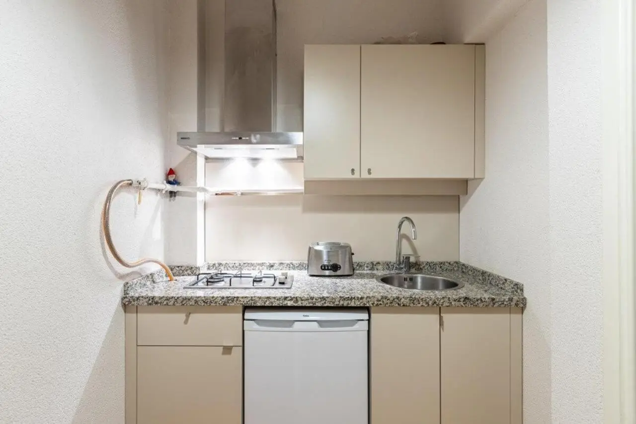 Warm Cozy Charming 2BD2Bath GalataTower Gem! #256