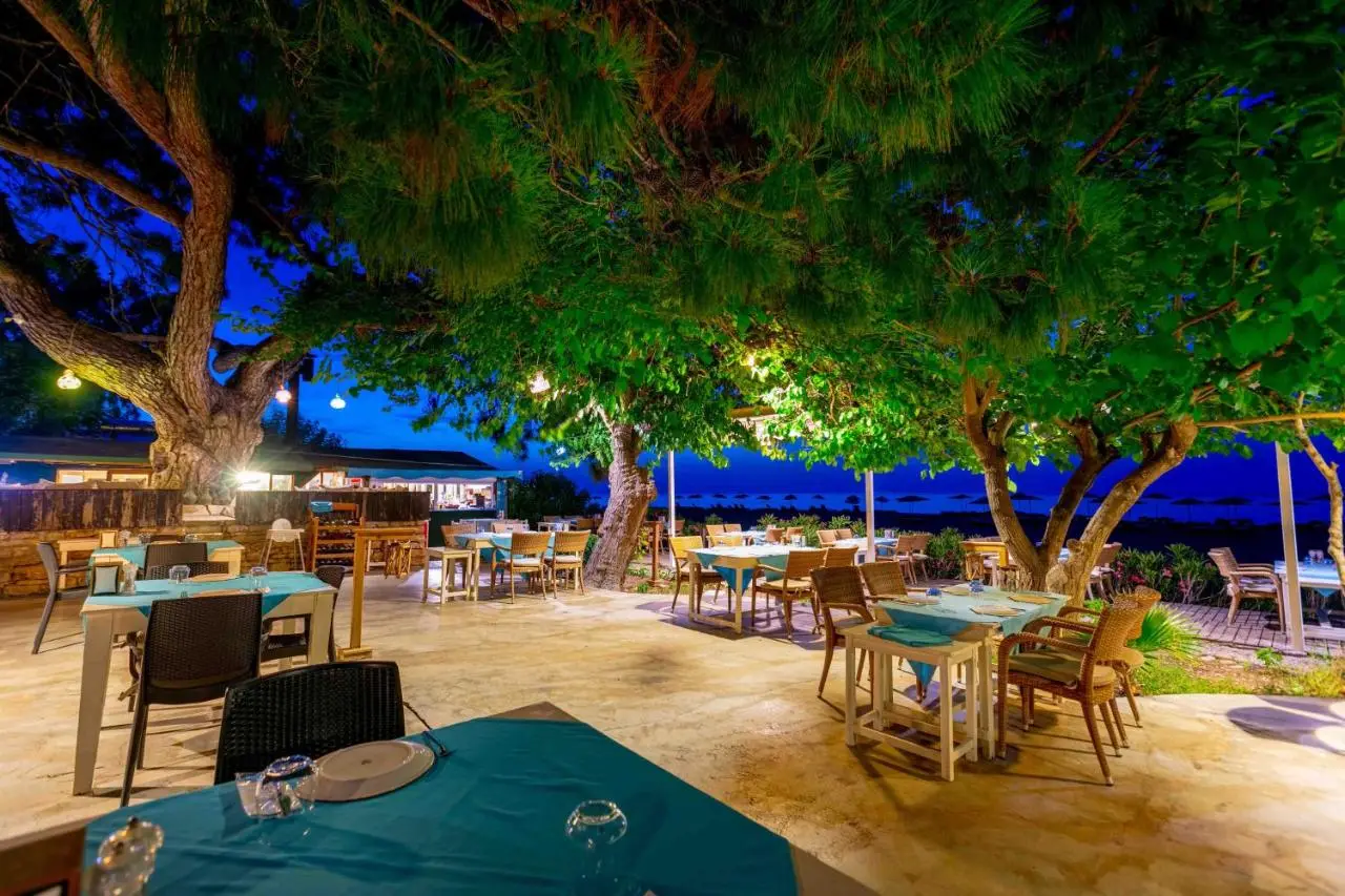 Etenna Beach Bungalows