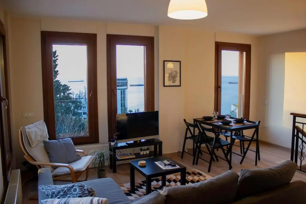 Stylish Triplex Apartment in The Heart of Izmir