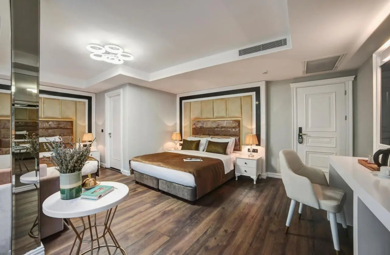 Pell Palace Hotel & SPA