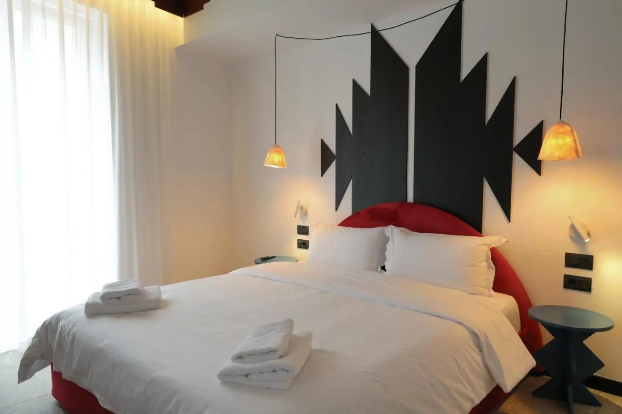 Bazaar Hotel