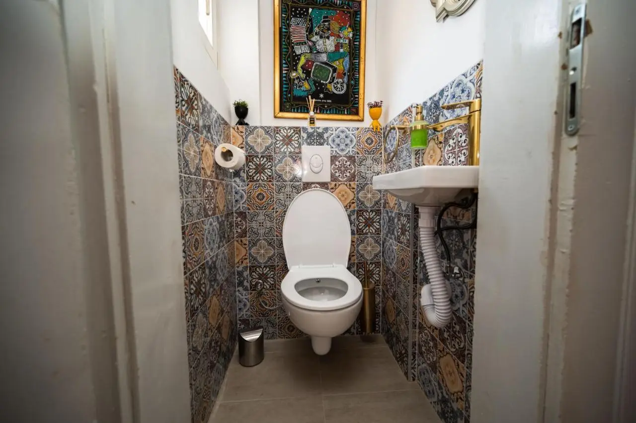 Authentic Design 2BDR Apartment in Old Town