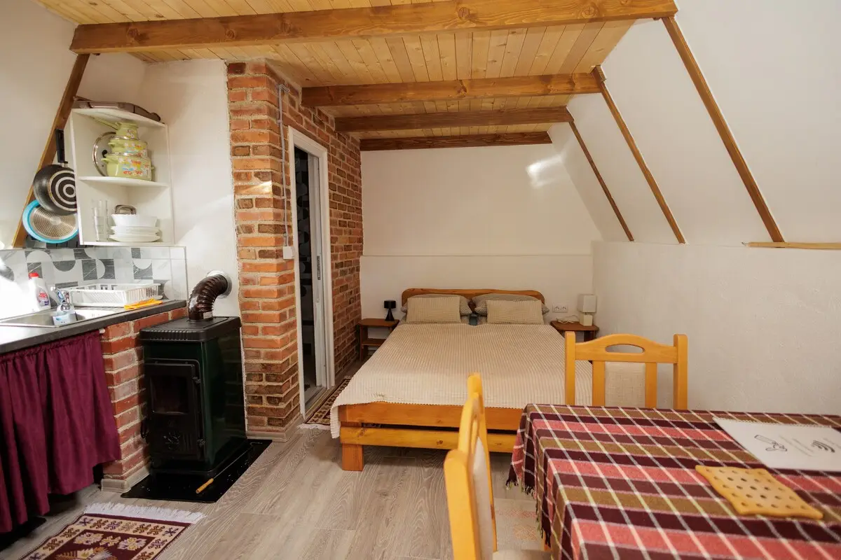 Irka Cottage | Solar A-Frame by Una National Park
