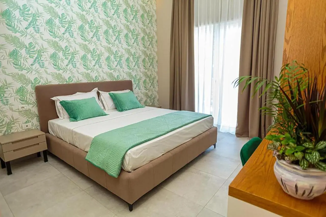 Toto Hotel & Apartments