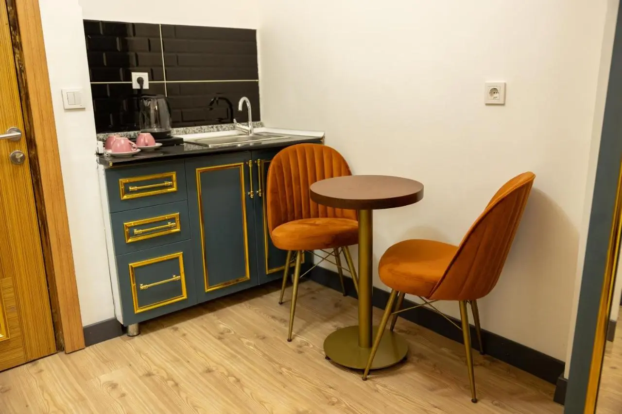 crown taksim hotel