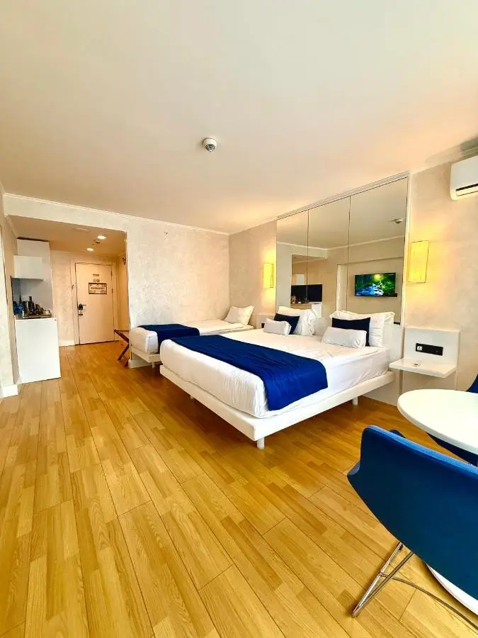 Luxury View Hotel