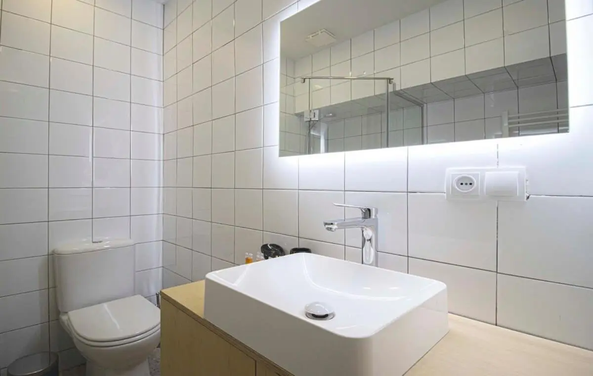 Chic 3BR Apt Near Fabrika - By Wehost