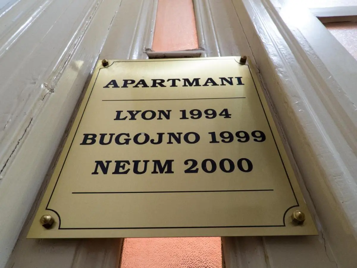 Studio Apartments "Chess Club Bosna"