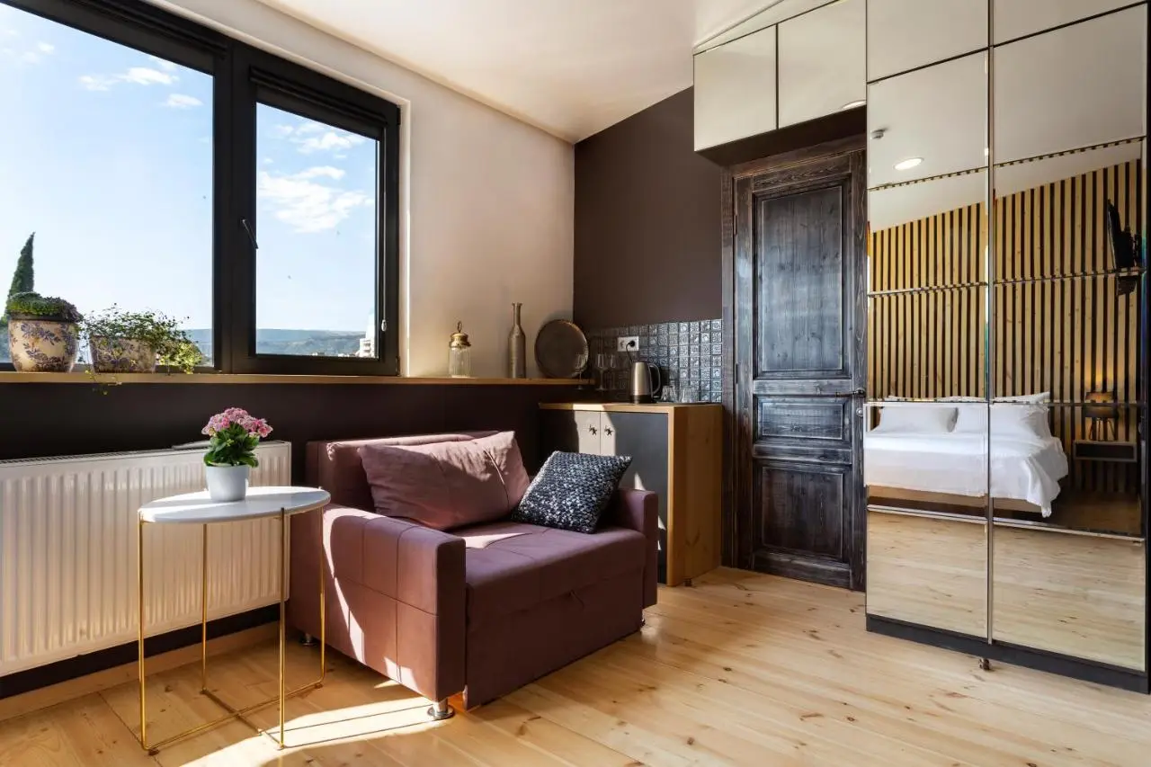 Telescope - Design 2BR Apartment wit Terrace