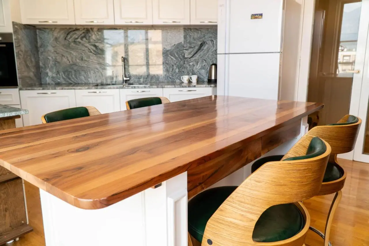 Signature apartment 12