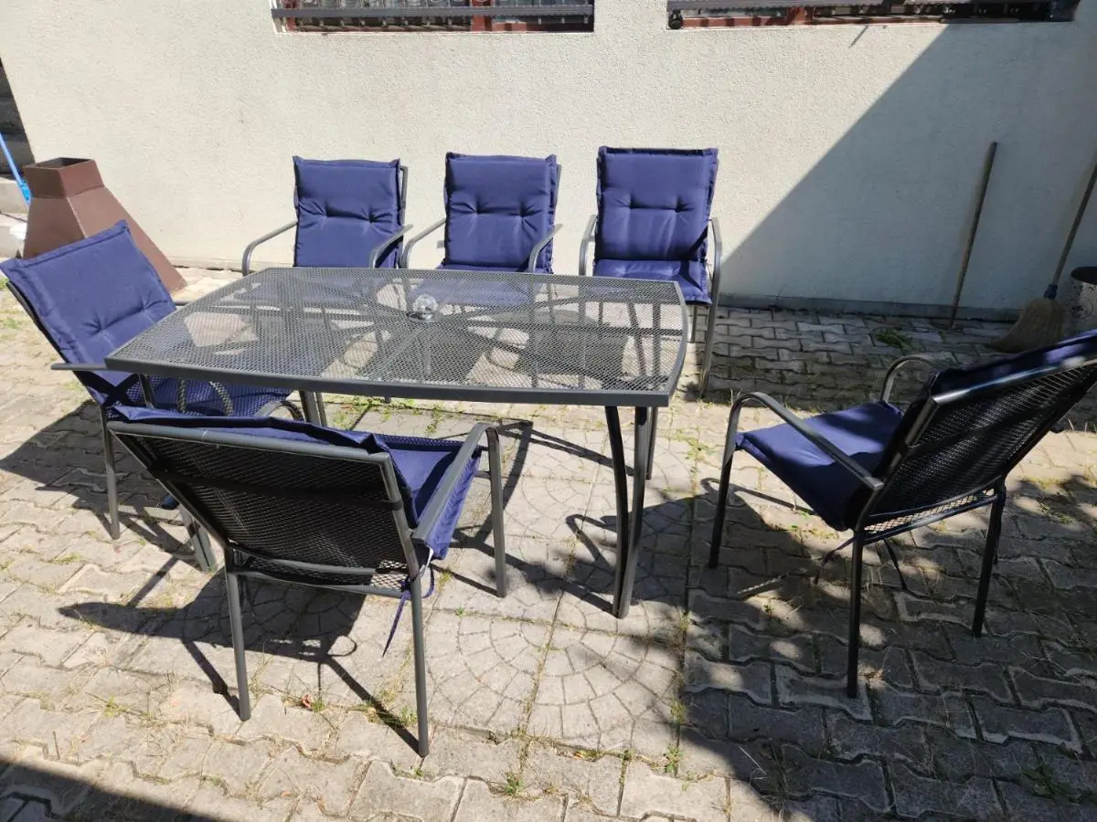 Grand AC Residence with Garden & Parking