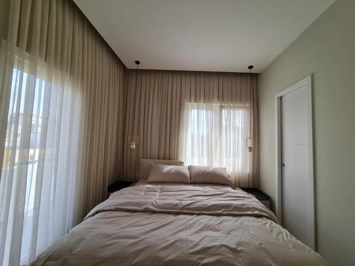 Adore - Modern Apartment