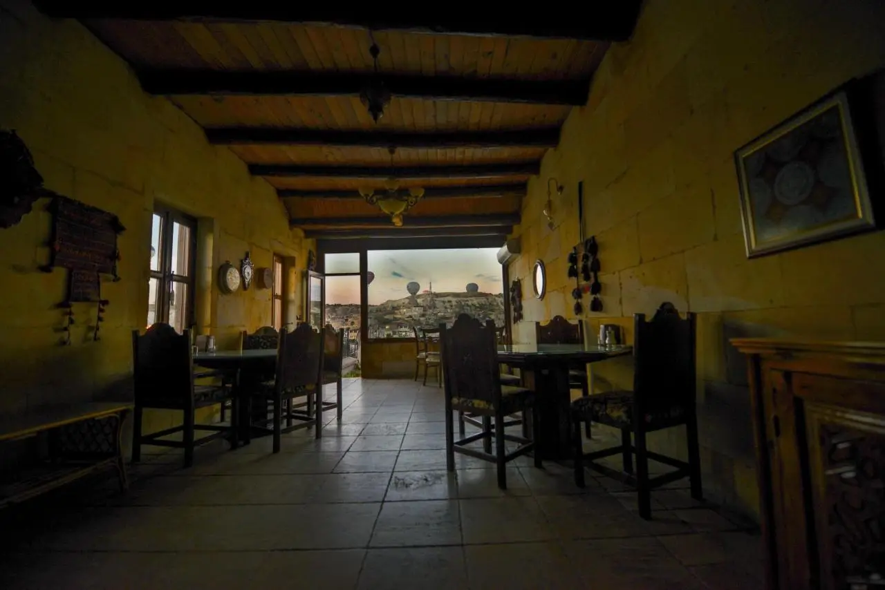 Vineyard Cave Hotel
