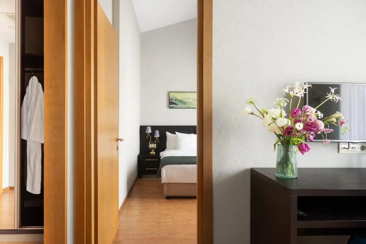 Sephia Hotel