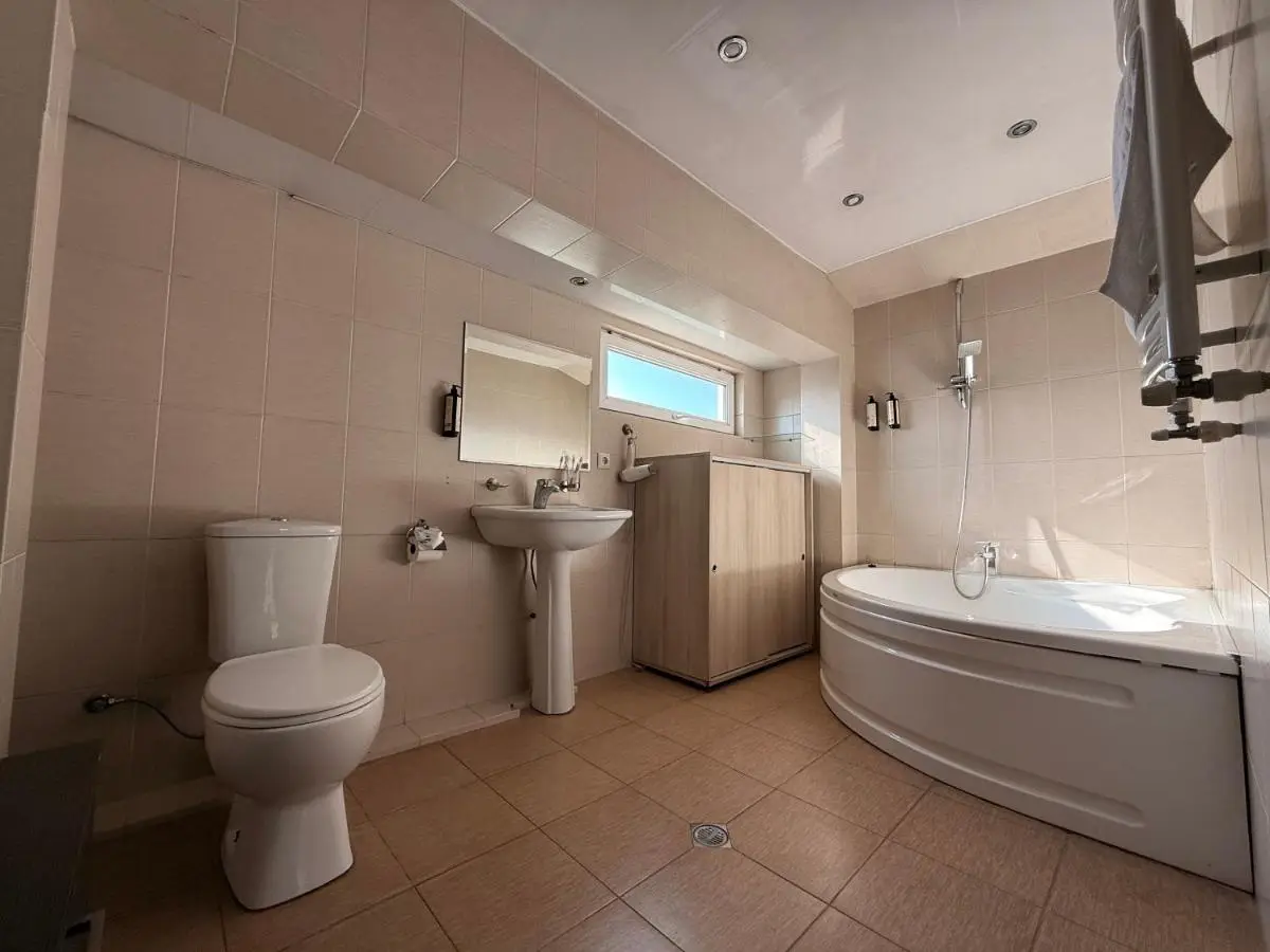 Liva Hotel