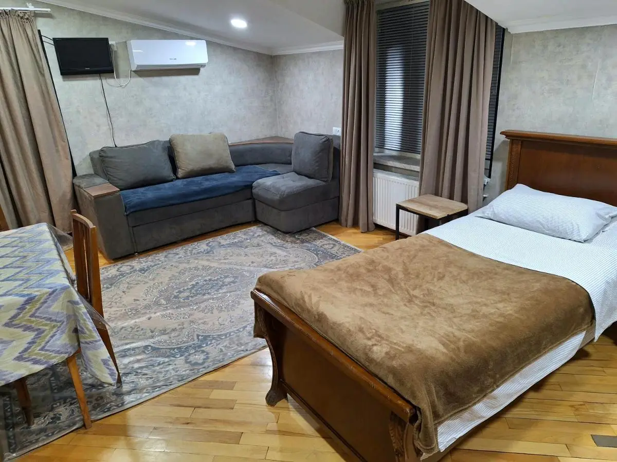 GUEST HOUSE 15A