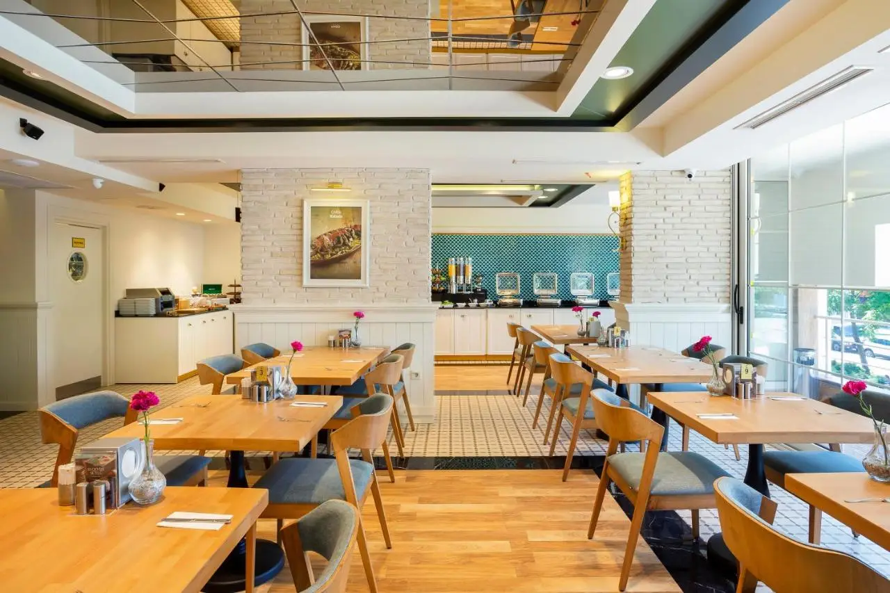 Artur Hotel