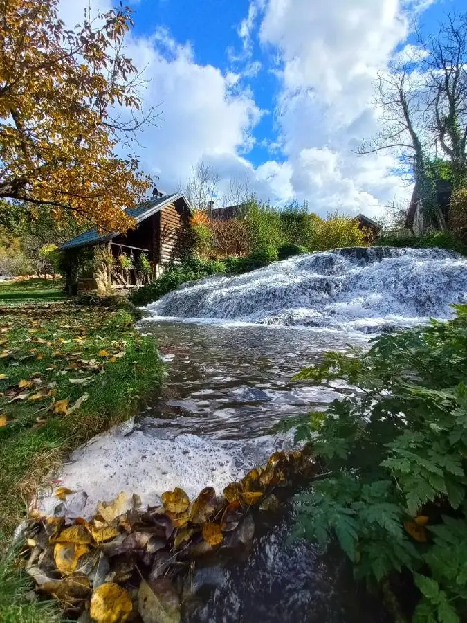 Janjske otoke - smještaj na selu (Milorad Piljić)
