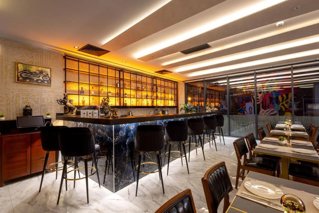WestDoor Hotel