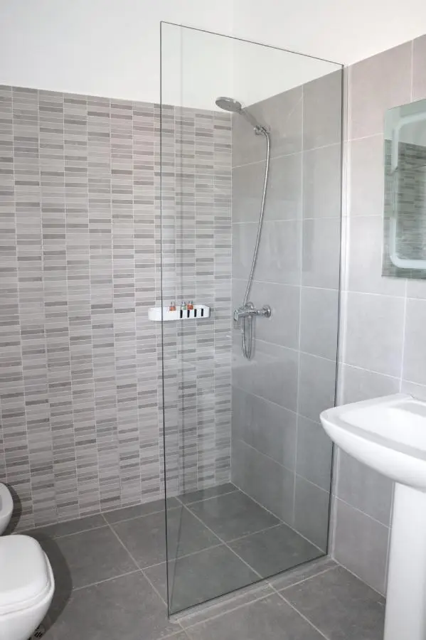 Hotel Velipoja Village