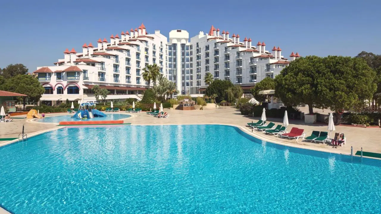 Green Max Hotel